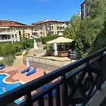 александър студио Apartment *